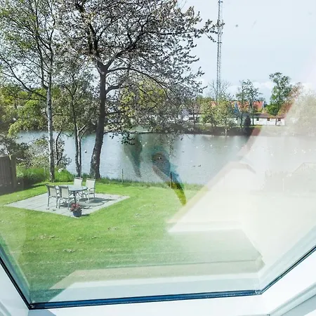 2 Bedroom Amazing In Apartment Ronne