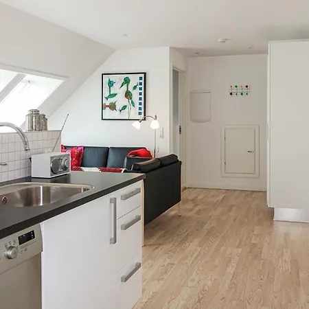 2 Bedroom Amazing In Appartement Rønne