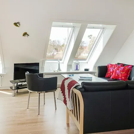 2 Bedroom Amazing In Rønne
